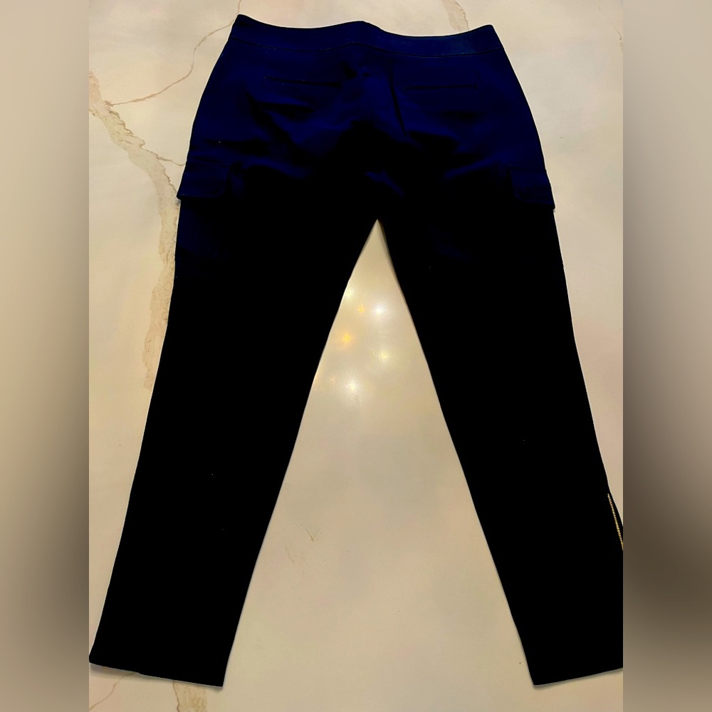 Carolina Herrera, Navy Straight, leg pants with side, pockets & zippers, size 10